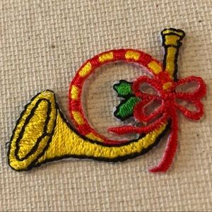 10/$10 - Vintage Horn Appliqué Patch